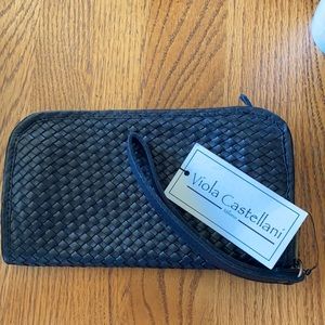 Viola Castellani zipper wristlet/clutch